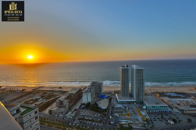 Penthouse for Sale in Bat Yam - Image 2