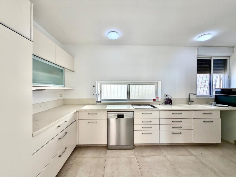 Apartment for Sale in Netanya - Image 7