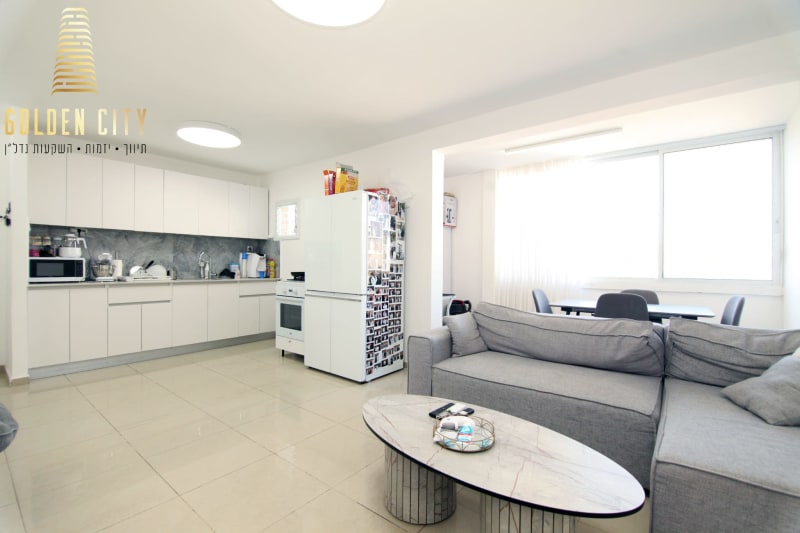 Apartment for Sale in Netanya - Image 2