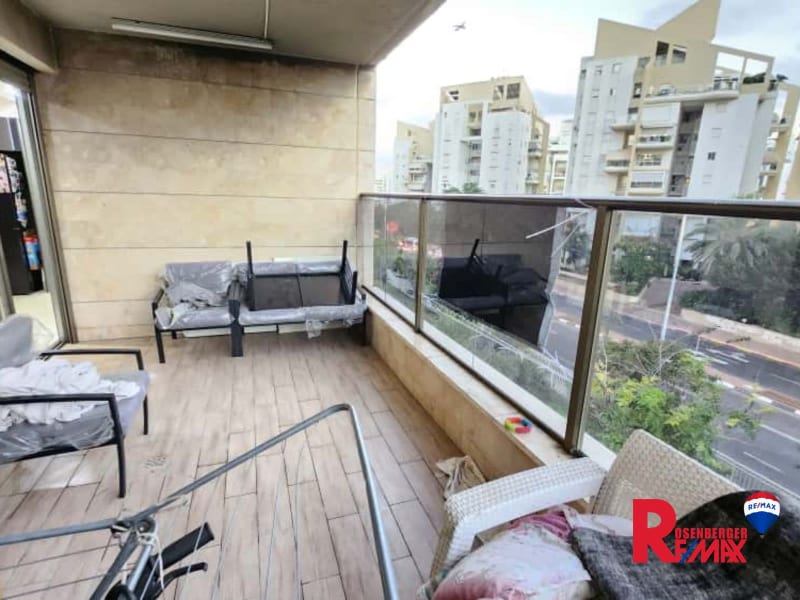 Apartment for Sale in Holon - Image 6