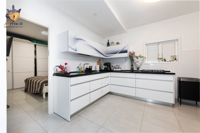 Apartment for Sale in Bat Yam - Image 6