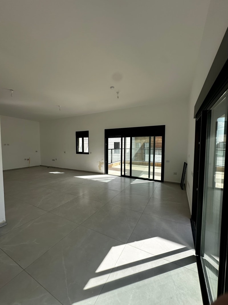 Penthouse for Sale in Ofakim - Image 4