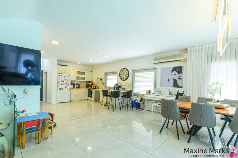 House for Sale in Netanya - Image 6