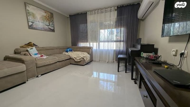 Apartment for Sale in Be'er Sheva - Image 1