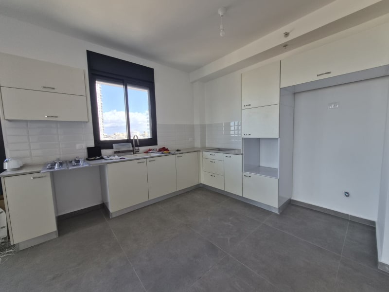 Apartment for Sale in Bat Yam - Image 4