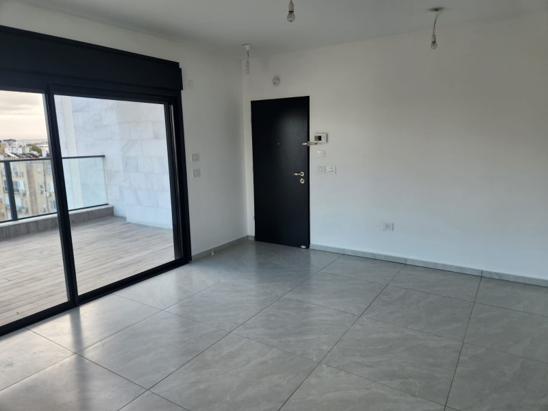 Apartment for Sale in Petah Tikva - Image 4