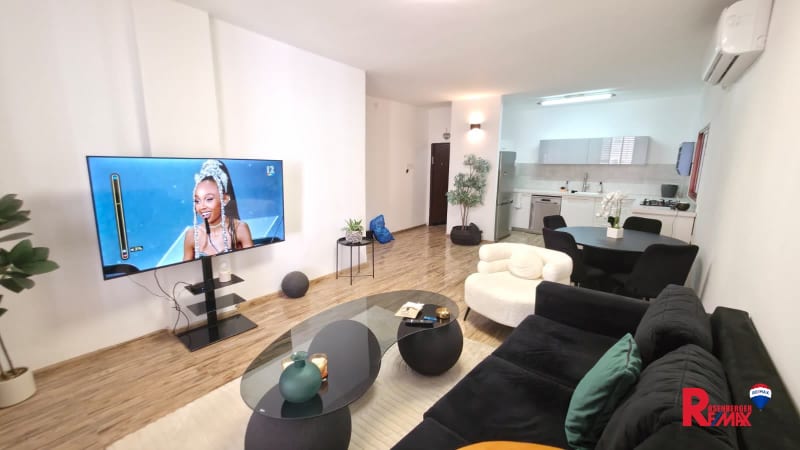 Apartment for Sale in Bat Yam - Image 2