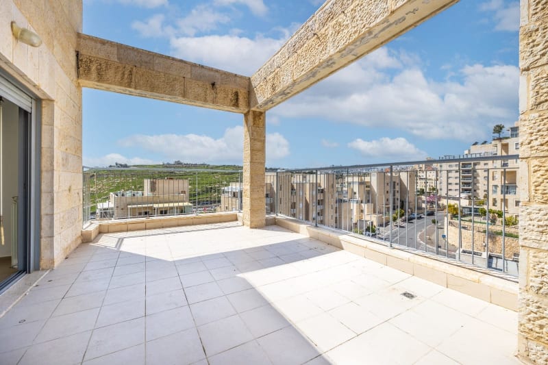 Penthouse for Sale in Jerusalem - Image 1
