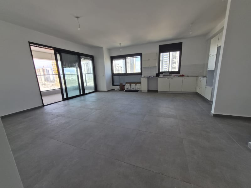 Apartment for Sale in Bat Yam - Image 3