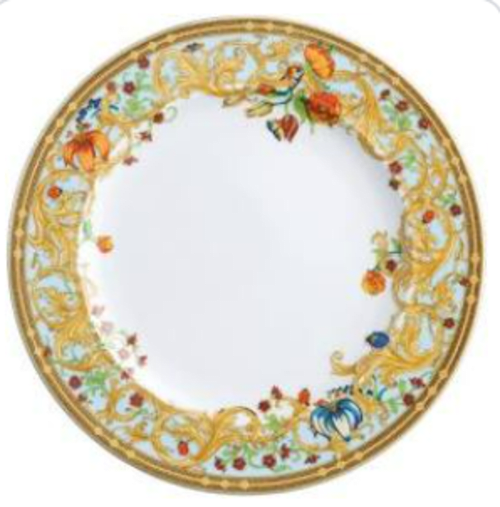 Palace Plates and Streamers for Decorating
