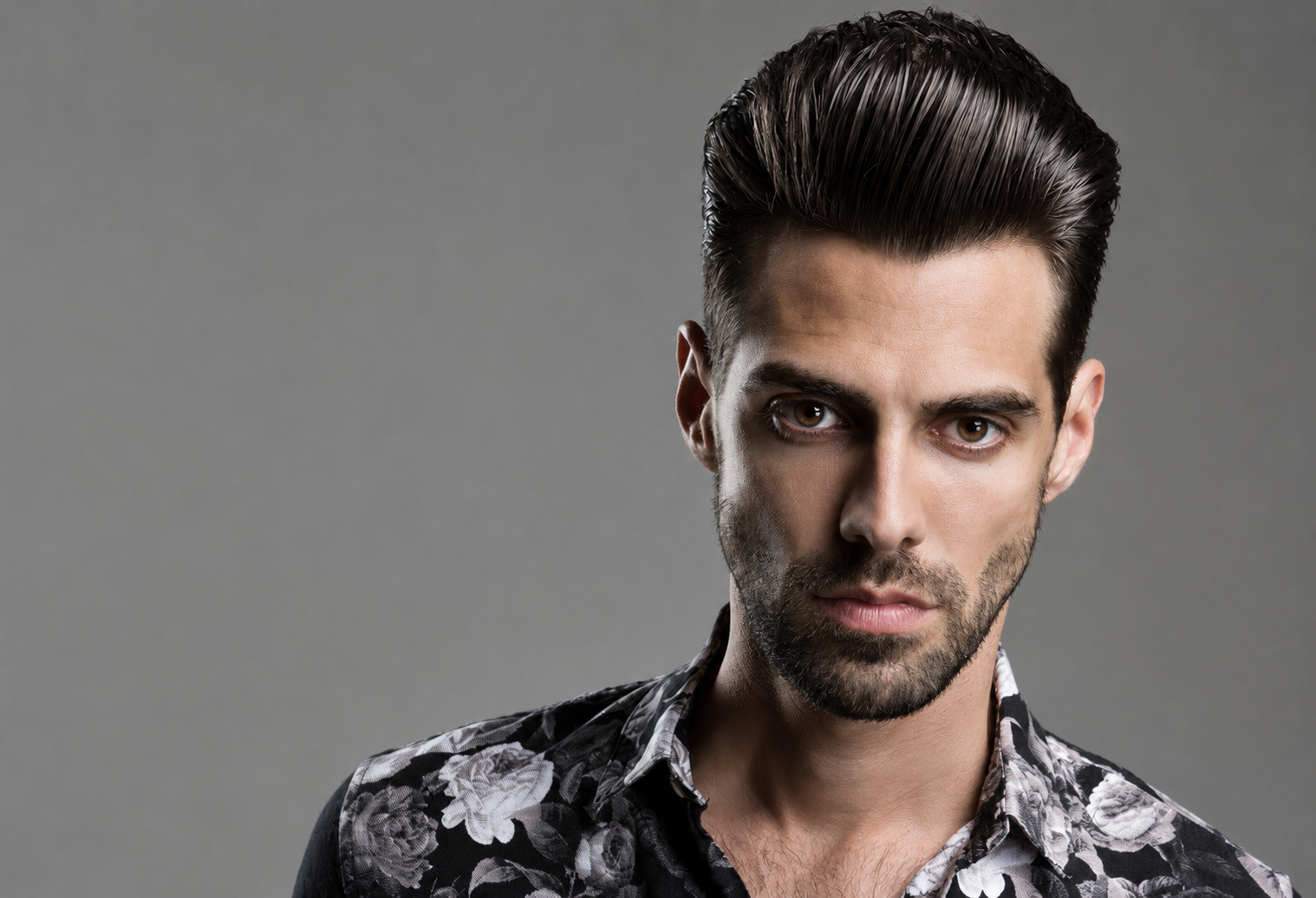 Advance your hair cutting skills with beginner hair cutting, online training, cutting techniques, foundational skills, hairstylists, and step-by-step tutorials.