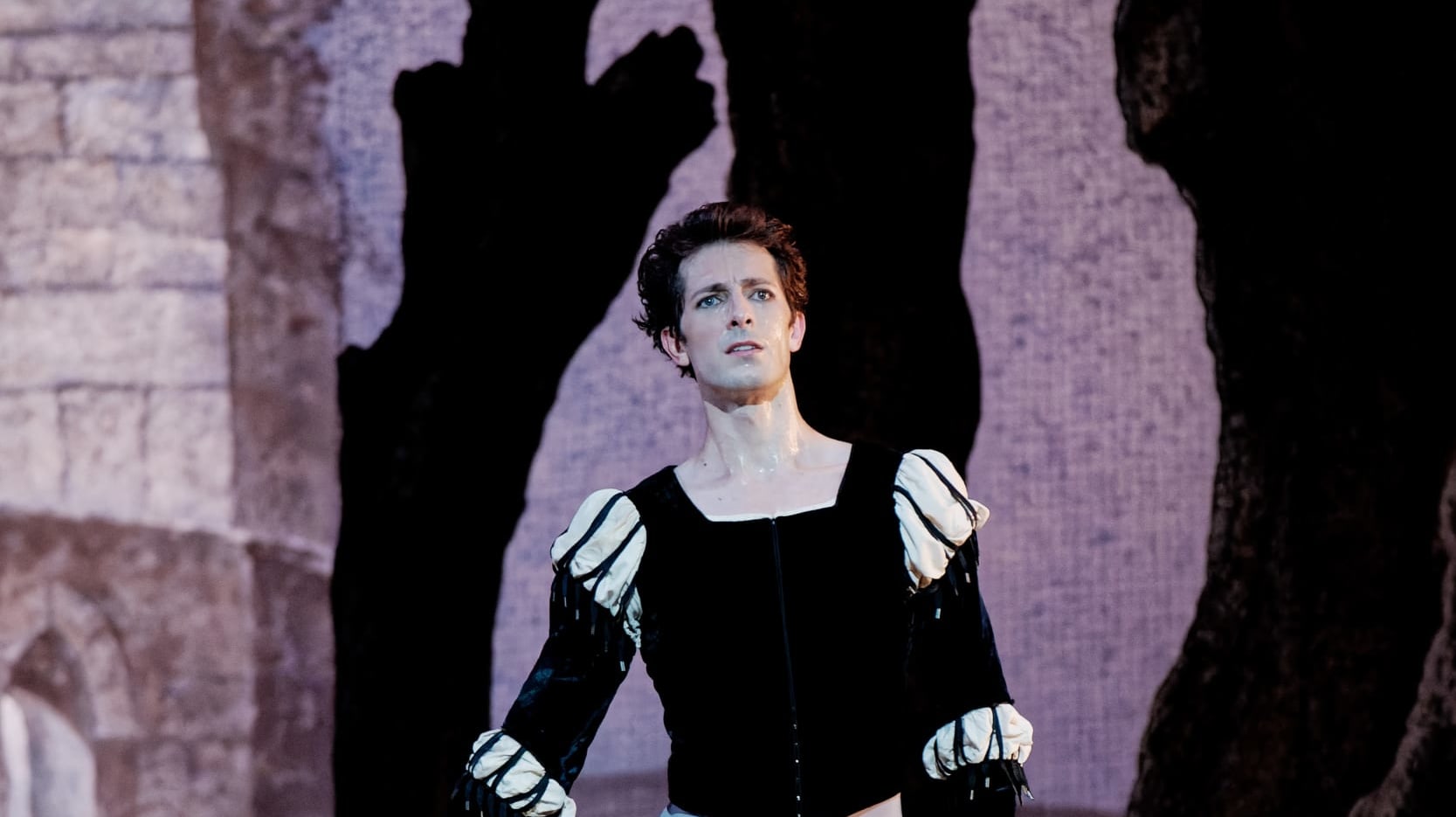 2122-133_GISELLE_Jean CORALLI Jules PERROT_ Mathieu Ganio (Albrecht) (c) Agathe Poupeney OnP