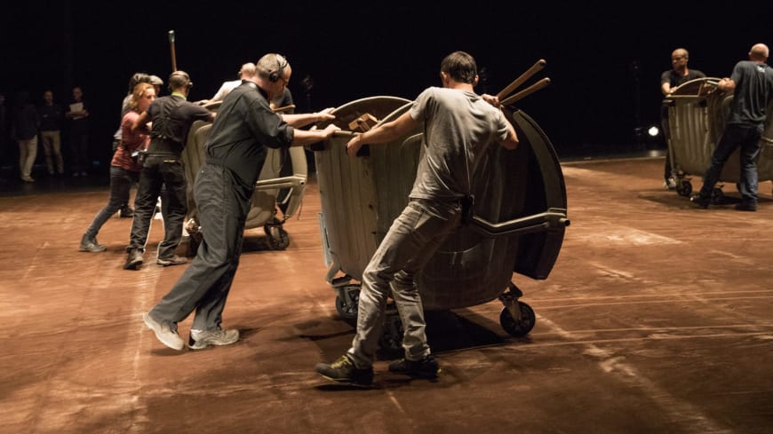 Le Sacre Du Printemps Opéra De Paris La terre dans Le Sacre du printemps - Opéra national de Paris