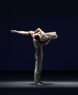 <span class="first-letter-star">Correspondances nocturnes</span>