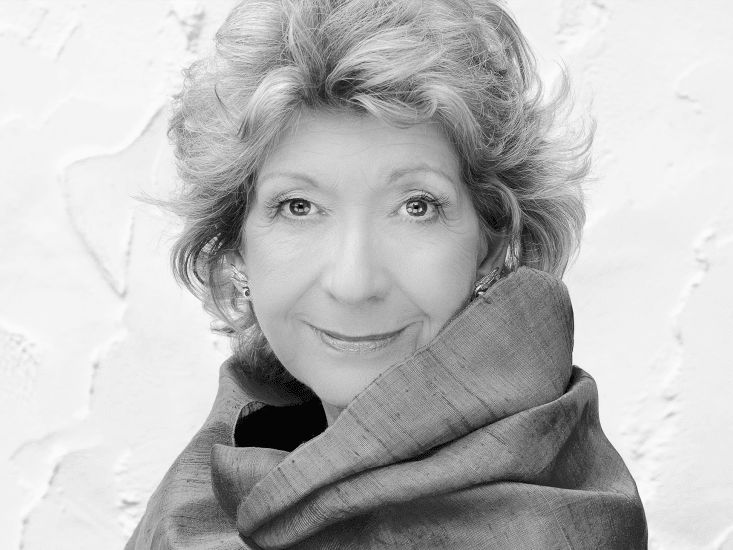 Felicity Lott