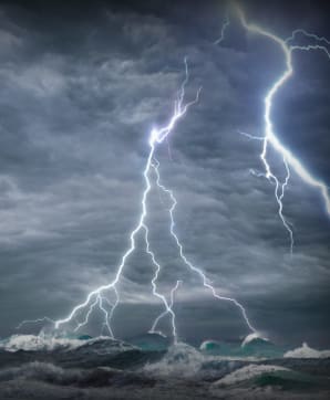 <span class="first-letter-star">Idomeneo</span>