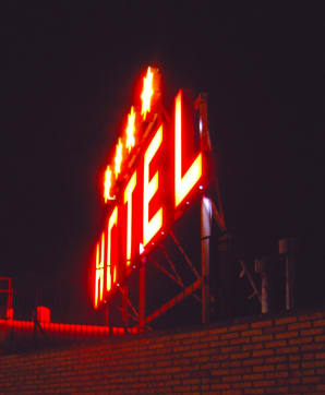 <span class="first-letter-star">Don Giovanni</span>