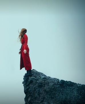 <span class="first-letter-star">Giselle</span>