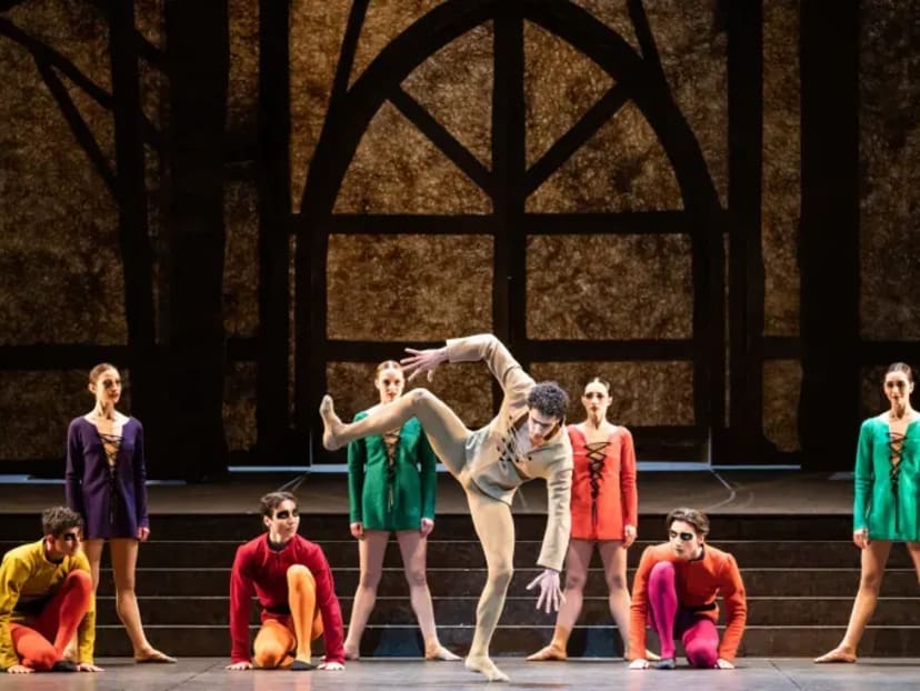 Notre-Dame de Paris en 5 costumes