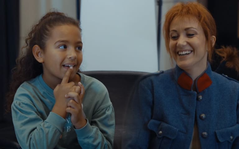 Kids react to "La Fille du régiment", with Julie Fuchs
