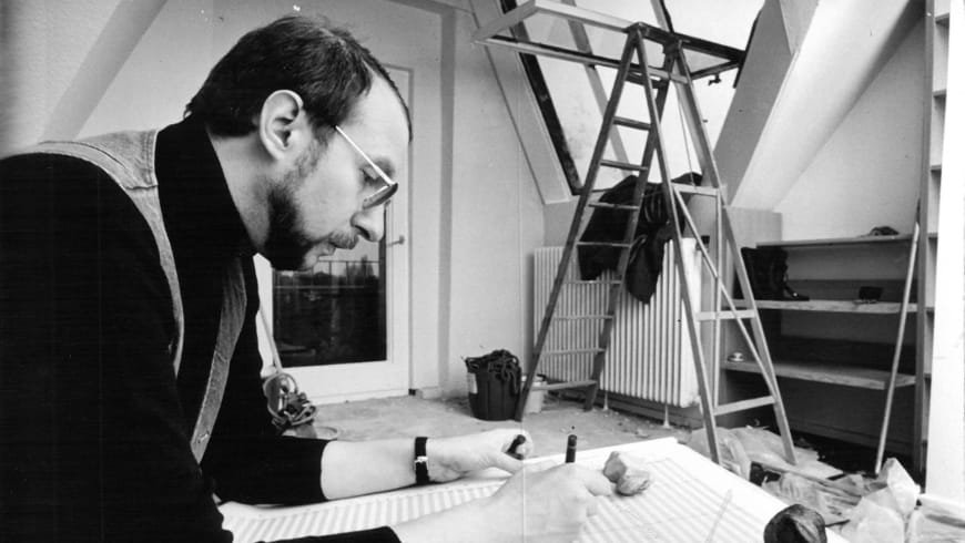 Aribert Reimann travaillant la partition de « Lear »