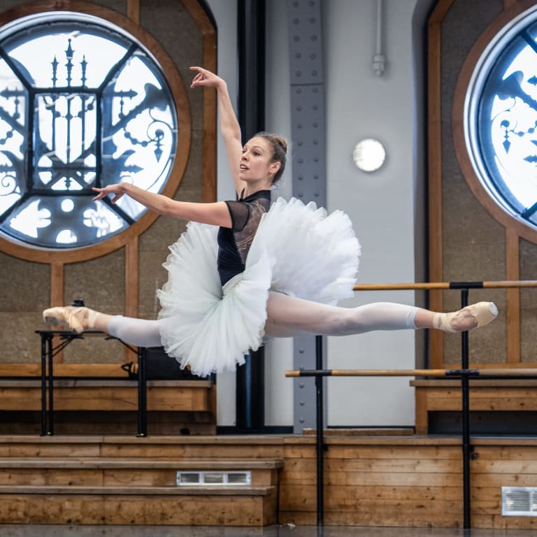Agrandir l'image La Bayadère en répétitions (saison 25/26) - Roxane Stojanov