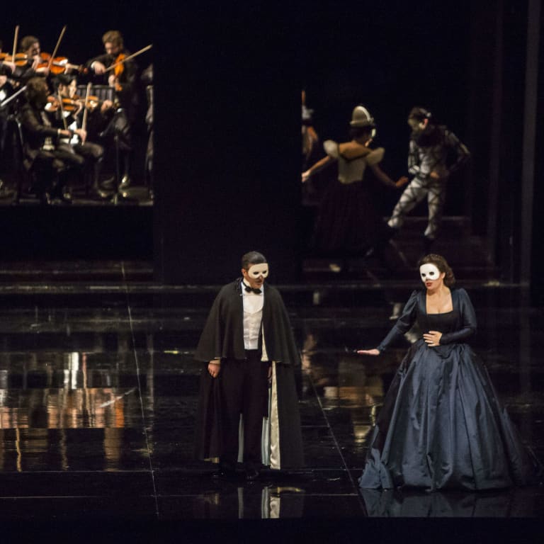Zoom the image "Un ballo in maschera" by Giuseppe Verdi (season 17/18)