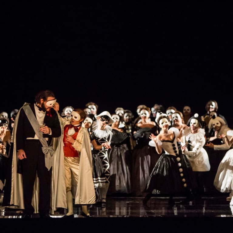 Zoom the image "Un ballo in maschera" by Giuseppe Verdi (season 17/18)