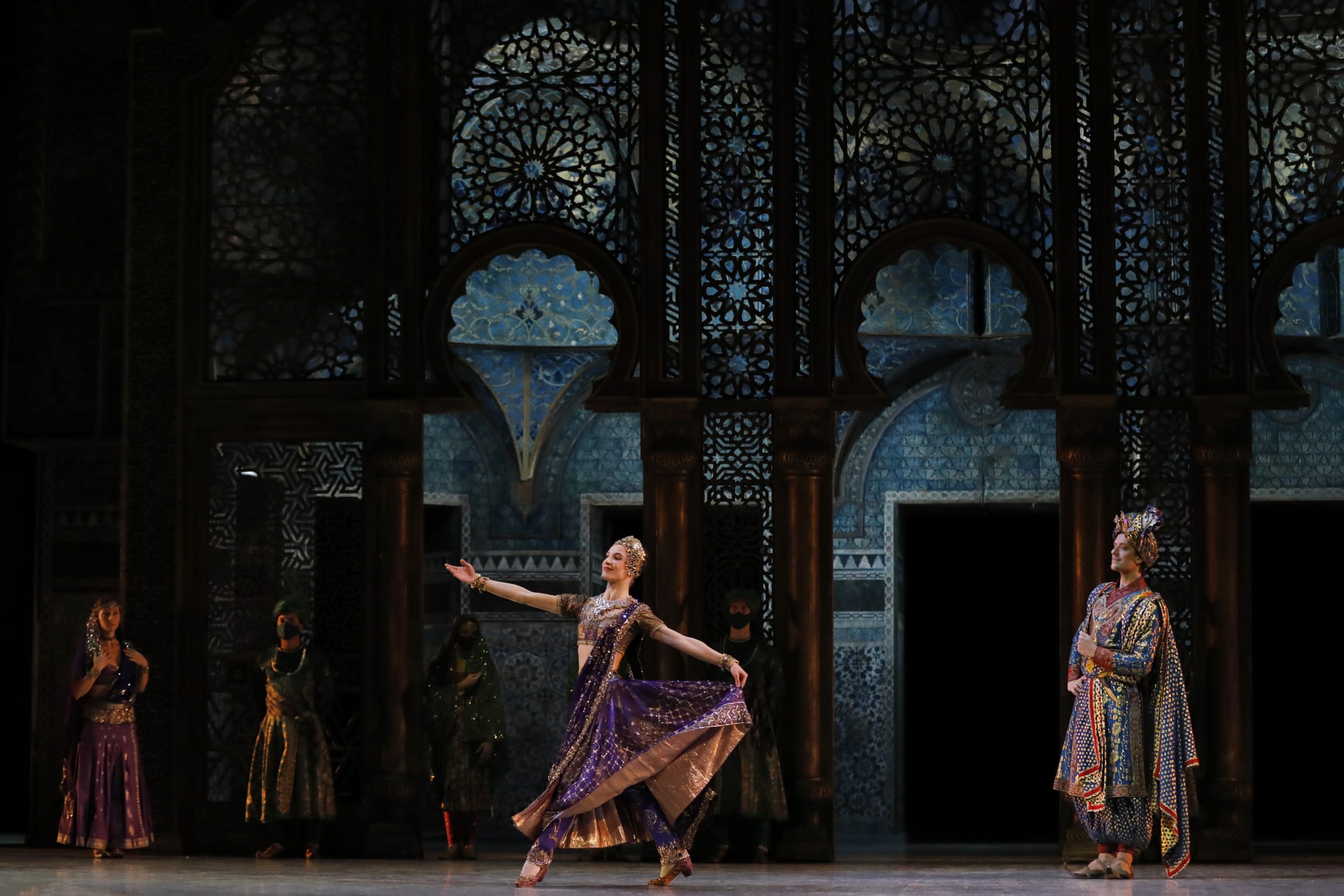 La Bayadère - Opéra De Paris 2022 La Bayadère - Ballet - Season 21/22 Programming - Opéra national de Paris