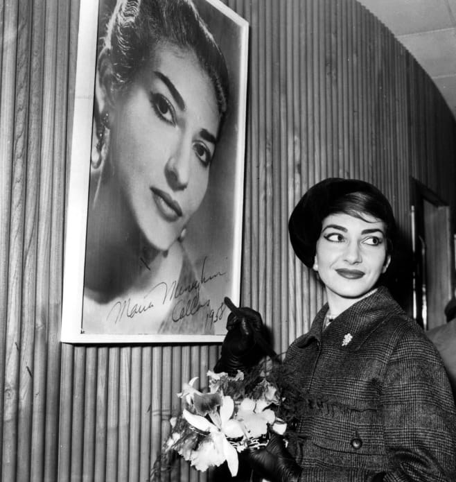 Maria Callas at the Orly airport, departing for Chicago, 16 January 1958