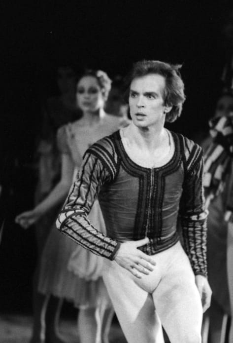 Rudolf Noureev (Albert / Albrecht) dans Giselle, chorégraphie d’Alicia Alonso d’après Jean Coralli et Jules Perrot, Palais Garnier, février 1979