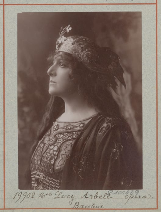 Lucy Arbell in the role of Amahelli in 