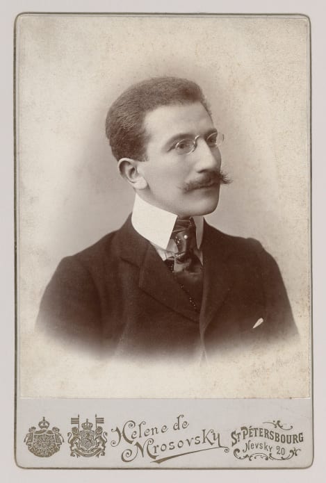 Portrait de Léon Bakst à Saint-Pétersbourg, 1890. Photographie. BnF, département de la Musique, Bibliothèque-musée de l’Opéra