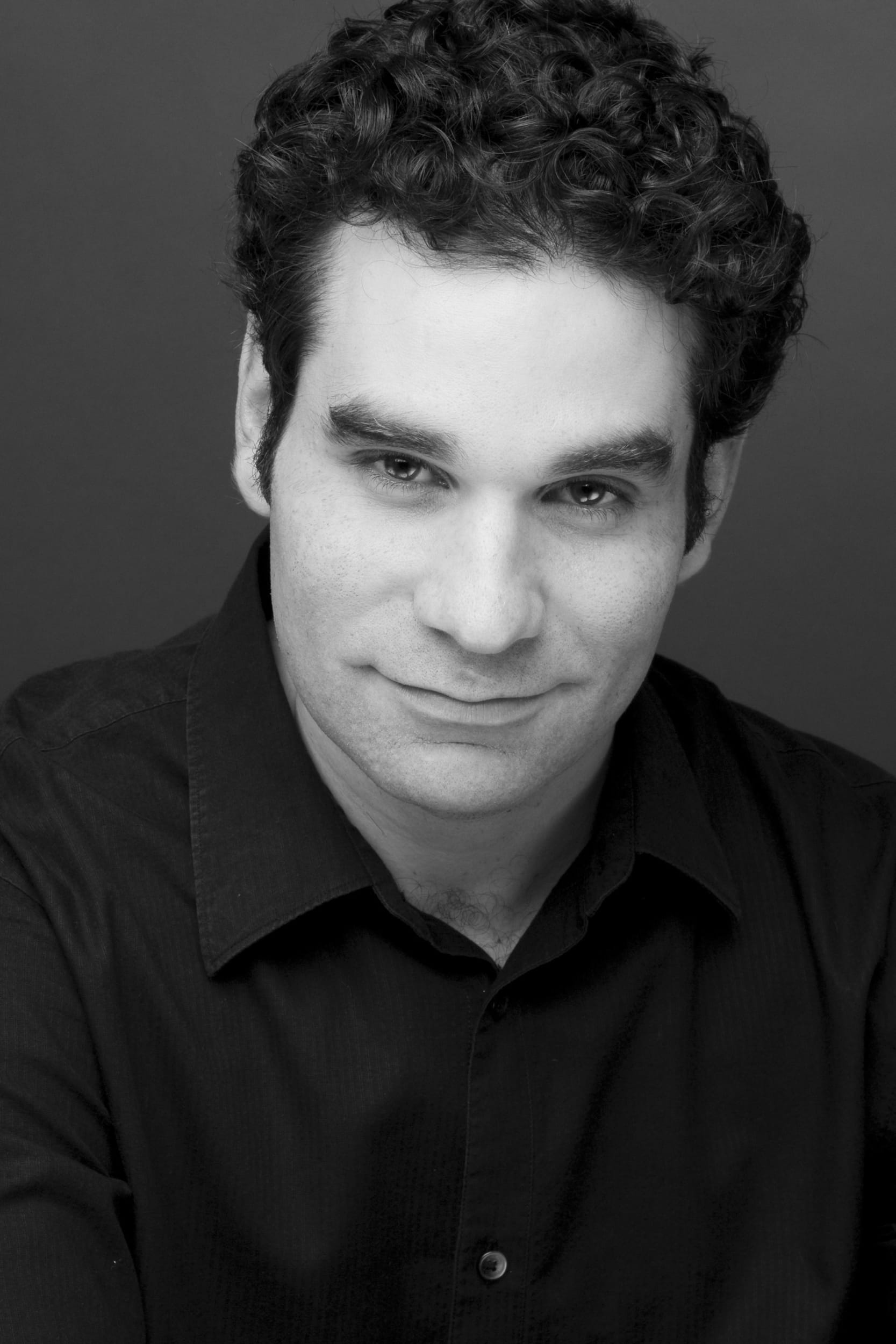 Watch Frédéric Antoun on Paris Opera Play