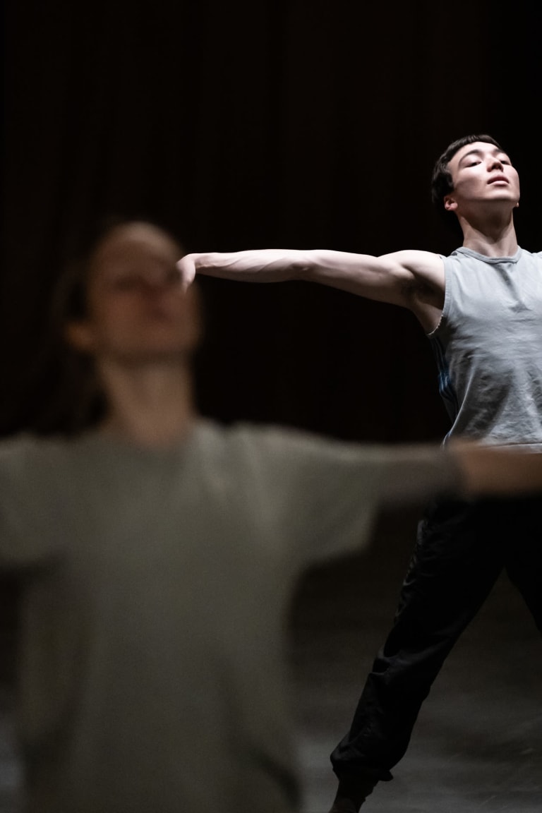 DSC_9569__ DANSEURS CHOREGRAPHES_ MINUIT_ Yvon Demol_Keita Bellali (c) Julien Benhamou OnP