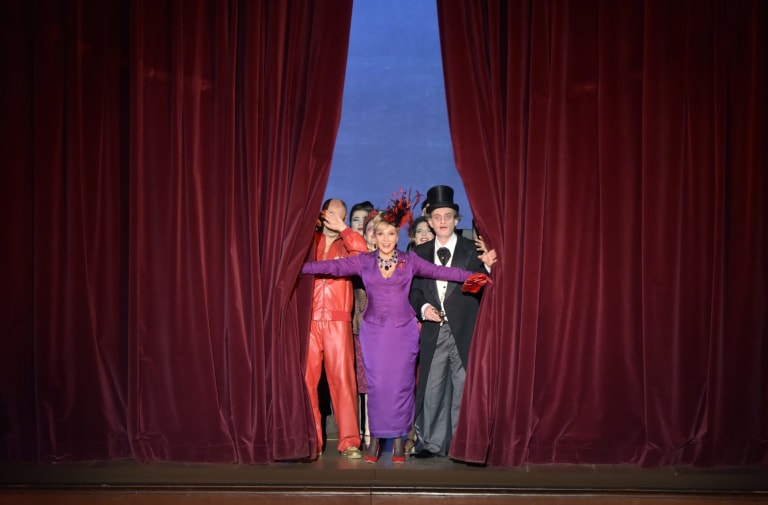 Yvonne, princesse de Bourgogne (saison19/20) - 9