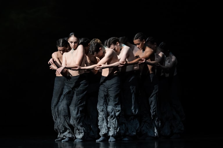 DSC_7269_THE SEASONS' CANON- Crystal Pite_R Stojanov (c) Julien Benhamou OnP