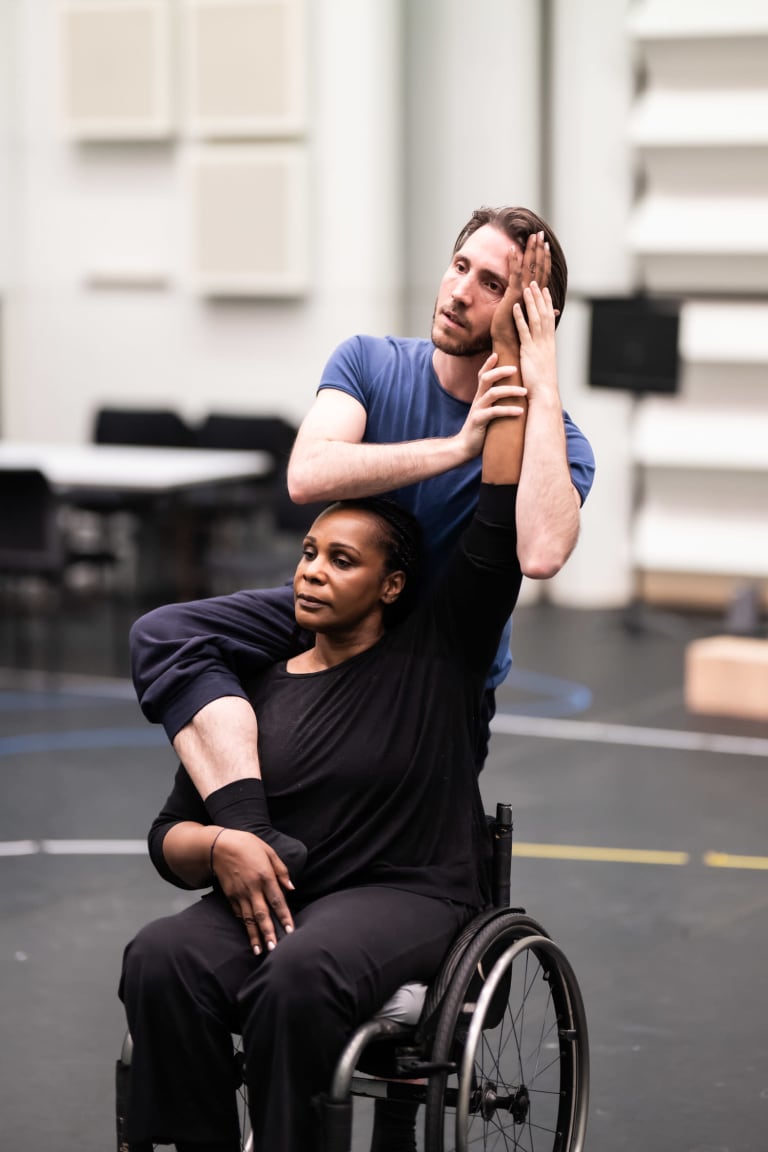 DSC_1506HD_DANSEURS CHOREGRAPHES_A PERTE DE VUE..._ Maxime Thomas_Gladys Foggea Maxime Thomas (c) Julien Benhamou OnP