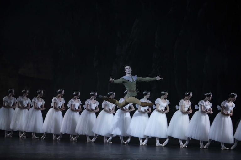 _Z9Z6936_GISELLE_Coralli Perrot_Jérémy-Loup Quer (c) Julien Benhamou OnP