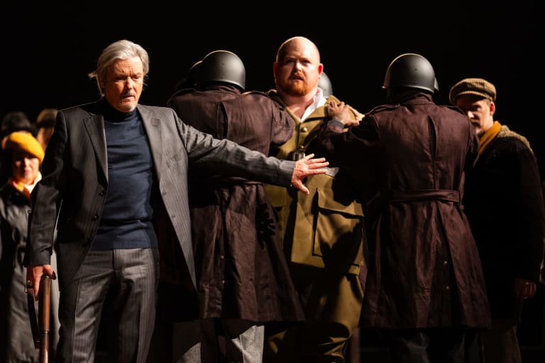 Satyagraha (saison 25/26) - 14