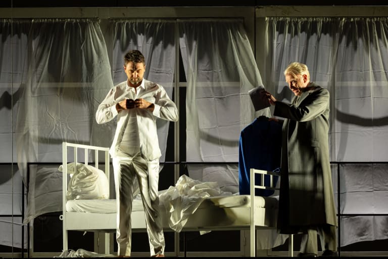 The Rake's Progress (saison 24/25) - 22