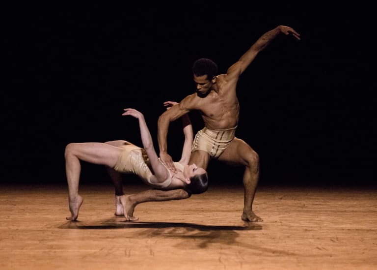 ann-ray-jiri-kylian-AP-1571_PETITE MORT_J Kylian_Valentine Colasante J Gasztowtt (c) ann ray OnP