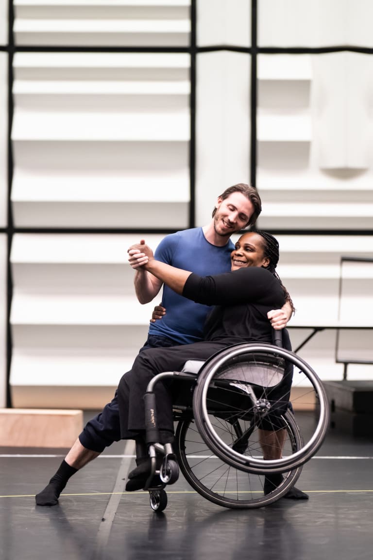 DSC_1539HD_DANSEURS CHOREGRAPHES_A PERTE DE VUE..._ Maxime Thomas_Gladys Foggea Maxime Thomas (c) Julien Benhamou OnP