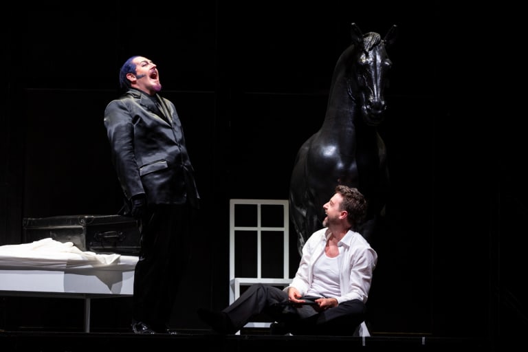 The Rake's Progress (saison 24/25) - 5