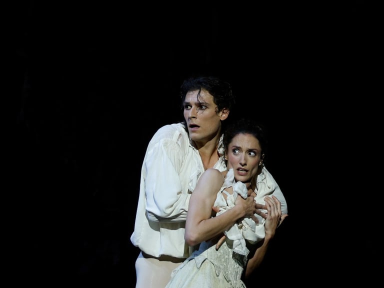 2023 06-HIST-©Loboff-885_HISTOIRE MANON_Kenneth MacMillan_Dorothée Gilbert Hugo Marchand_VD (c) Svetlana Loboff OnP