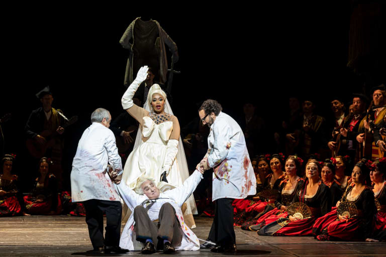 20231127_Les-contes-dHoffmann_Generale__069_Emilie-Brouchon