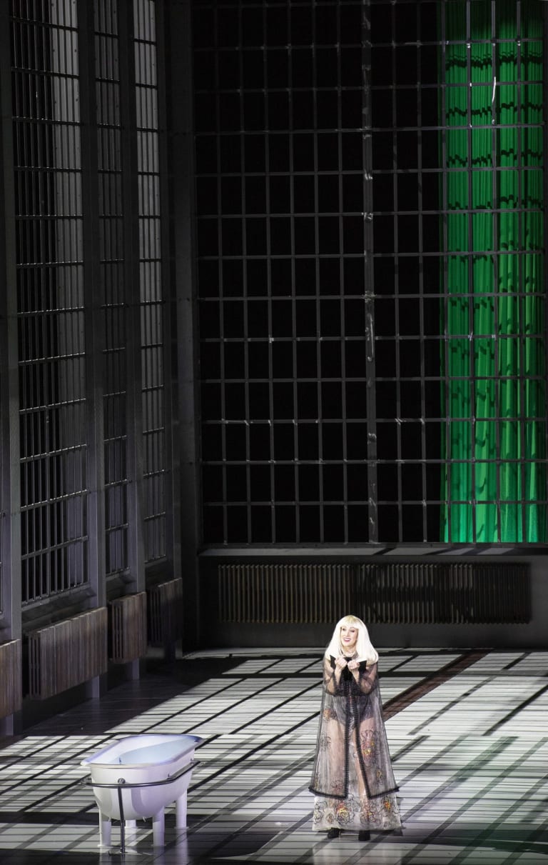 Hamlet 22-23 © Bernd Uhlig - OnP (11)