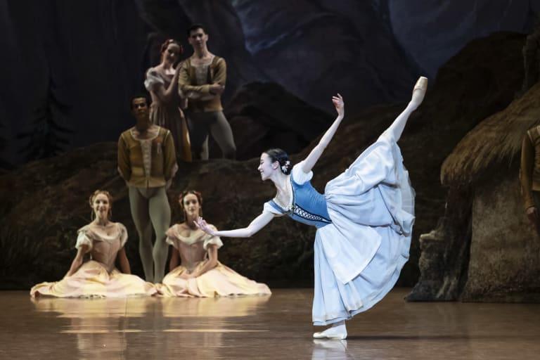 _Z9Z5099_GISELLE_Coralli Perrot_Sae Eun Park  (c) Julien Benhamou OnP