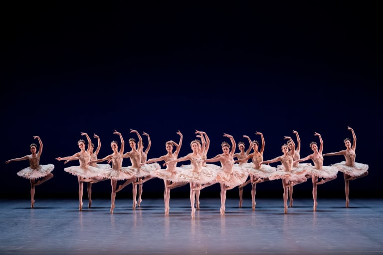 1_075-230206-BalImp_BALLET IMPERIAL_George Balanchine (c) Agathe Poupeney OnP