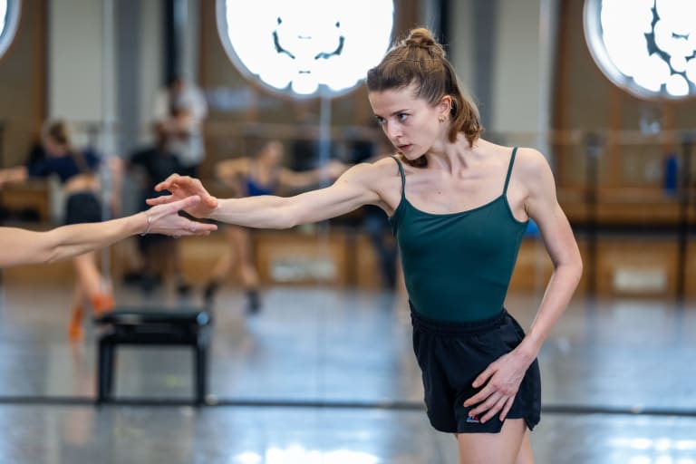 VERSLAMORT_250307_YKellerman_0654_VERS LA MORT_Sharon Eyal_Naïs Duboscq (c) Yonathan Kellerman OnP